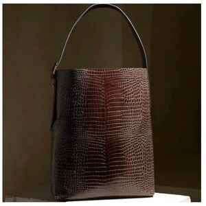 Banana Republic Oversized Vida Tote in Espresso Croc